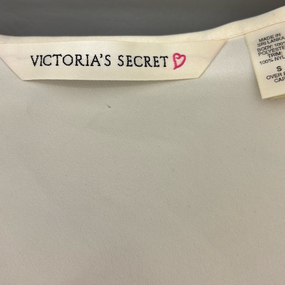 ✨Vintage Victoria's Secret White Satin Camisole Size S - Picture 8 of 9